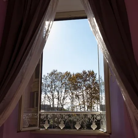 Bevilacqua Bed Santa Croce Oda ve Kahvaltı Roma